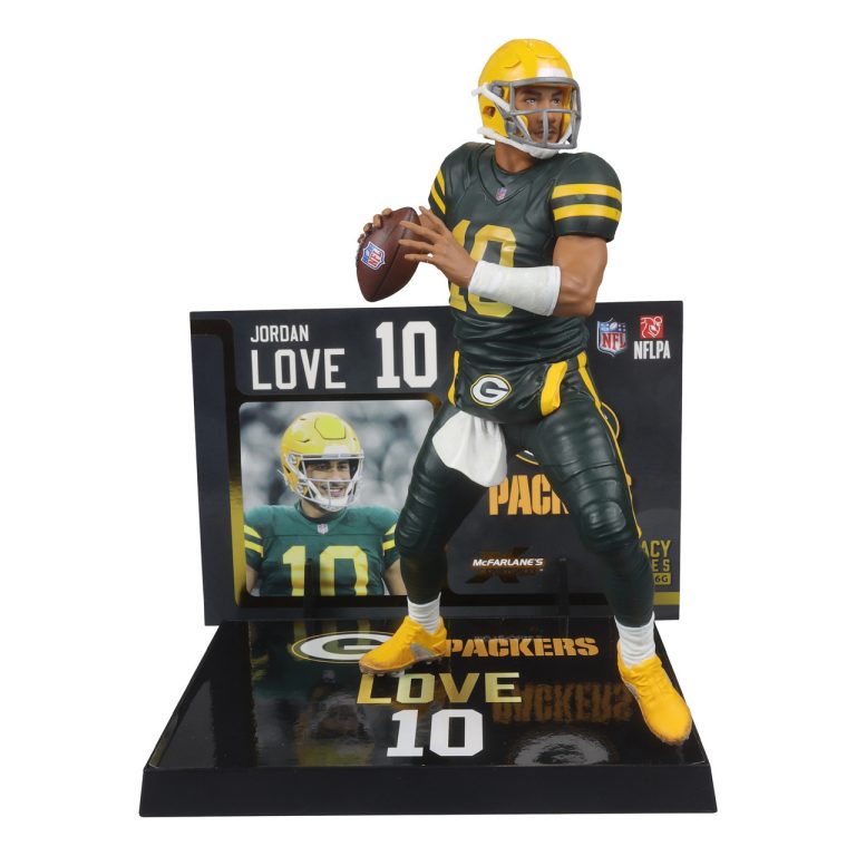 Jordan Love w/Classic Uniform Jersey (Green Bay Packers) Gold Label NFL 7&Prime; Figure McFarlane&rsquo;s SportsPicks