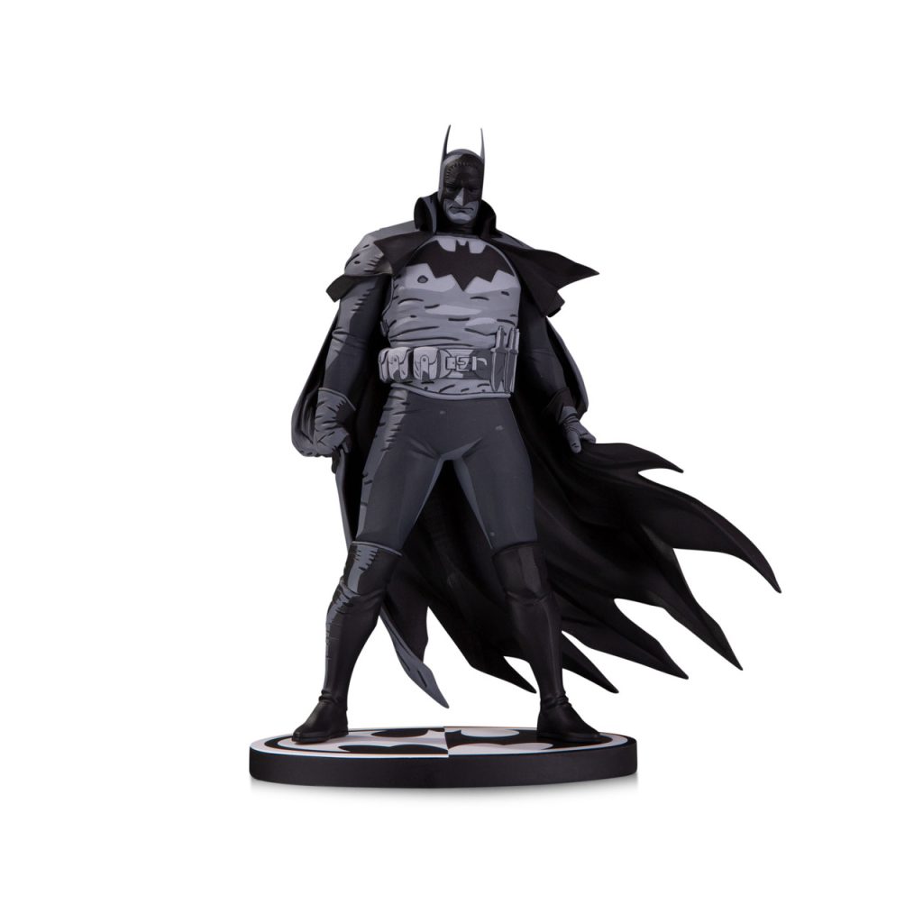 Batman Black & White: Batman by Mike Mignola 1:10 Resin Statue